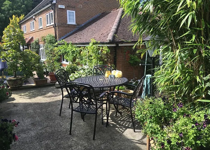 Grove House Bed and Breakfast