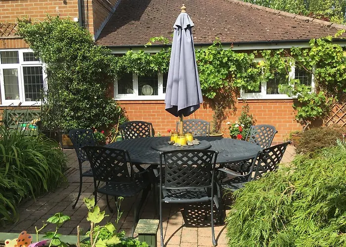Bed and Breakfast Grove House 4*